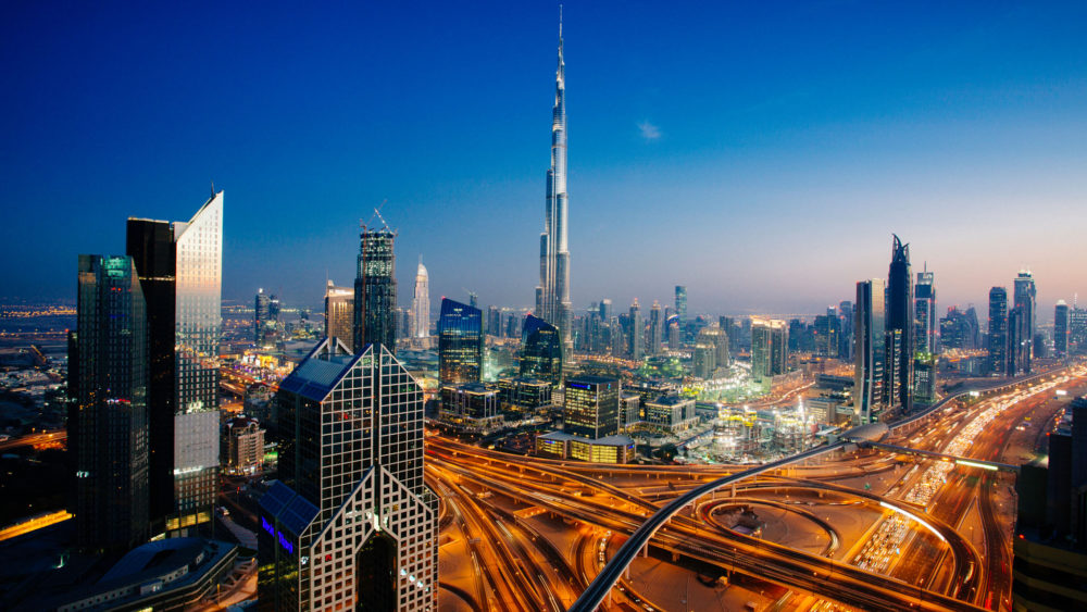 الإقامة الدائمة البطاقة الذهبية في الإمارات للوافدين