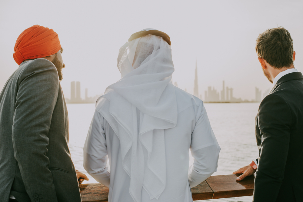 السن القانوني للعمل في الإمارات